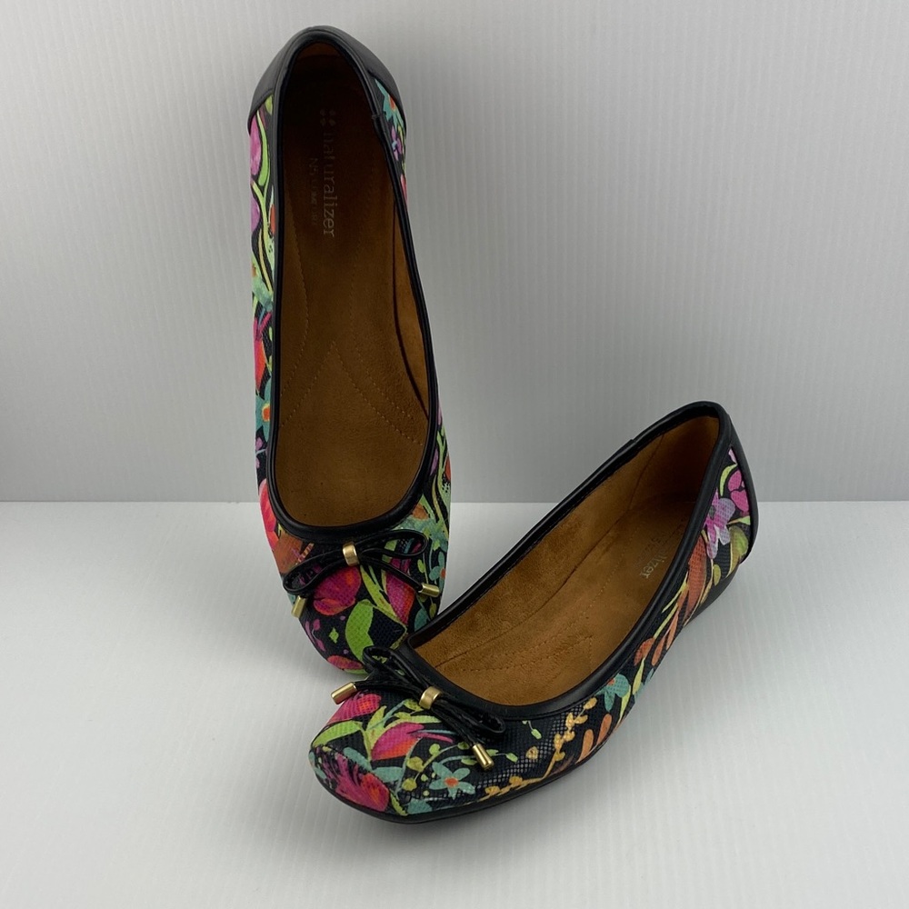 Naturalizer N5 Floral Flats 8.5M